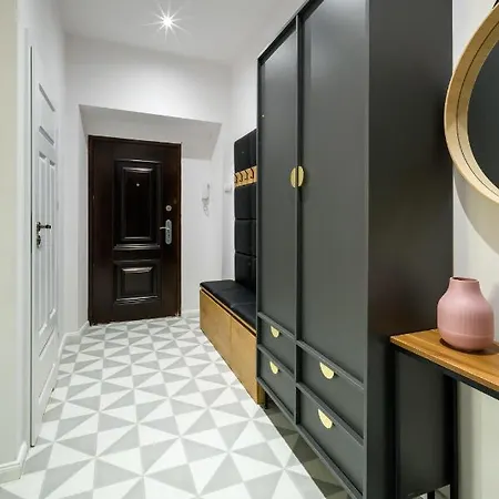 Powisle 4 By Homeprime Apartment