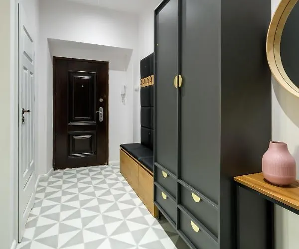 Powisle 4 By Homeprime Apartment