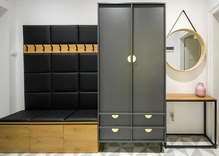 Powisle 4 By Homeprime Apartment